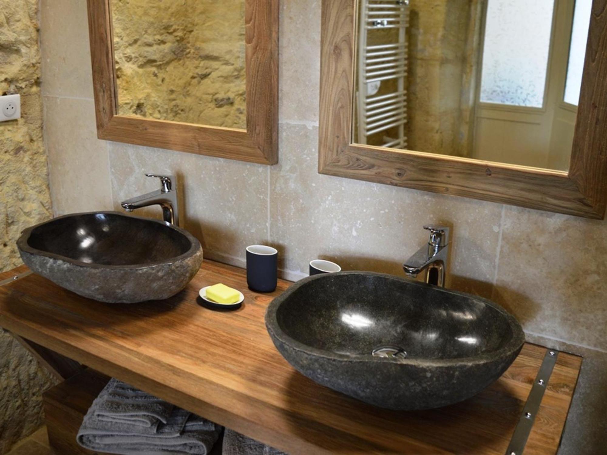 Maison Troglodyte Elegante Avec Spa, Salle De Jeux Et Jardin Clos A Vouvray - Fr-1-381-87 Zewnętrze zdjęcie