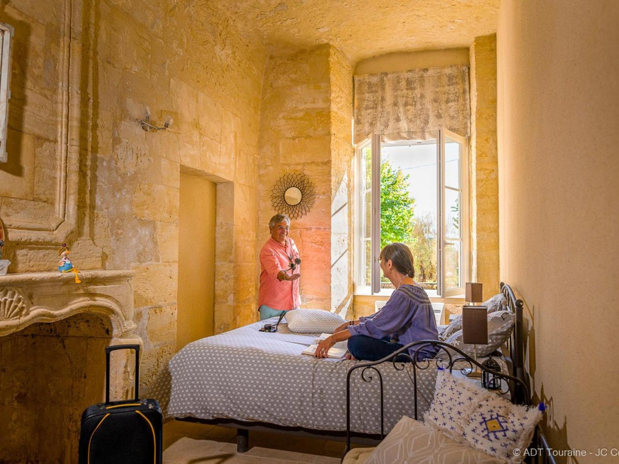 Maison Troglodyte Elegante Avec Spa, Salle De Jeux Et Jardin Clos A Vouvray - Fr-1-381-87 Zewnętrze zdjęcie