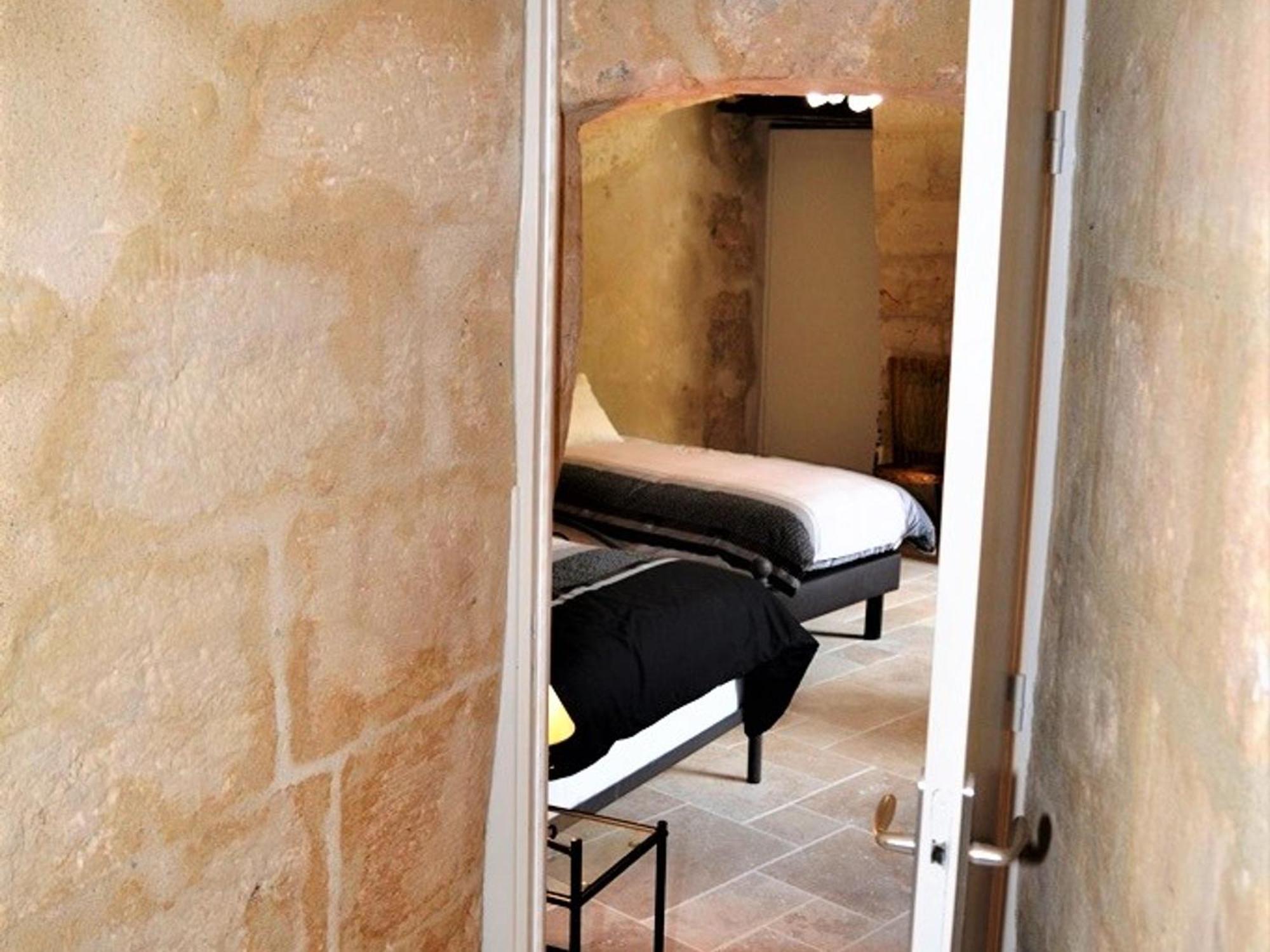 Maison Troglodyte Elegante Avec Spa, Salle De Jeux Et Jardin Clos A Vouvray - Fr-1-381-87 Zewnętrze zdjęcie